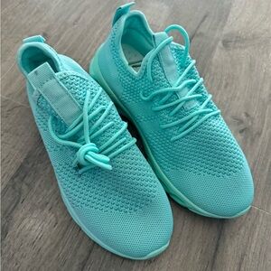 NWOT Mint color sneakers
